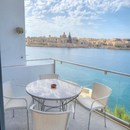 Bright And Spacious 3 Bedroom Apartment With Breathtaking Views - Goslm-5 Sliema Esterno foto
