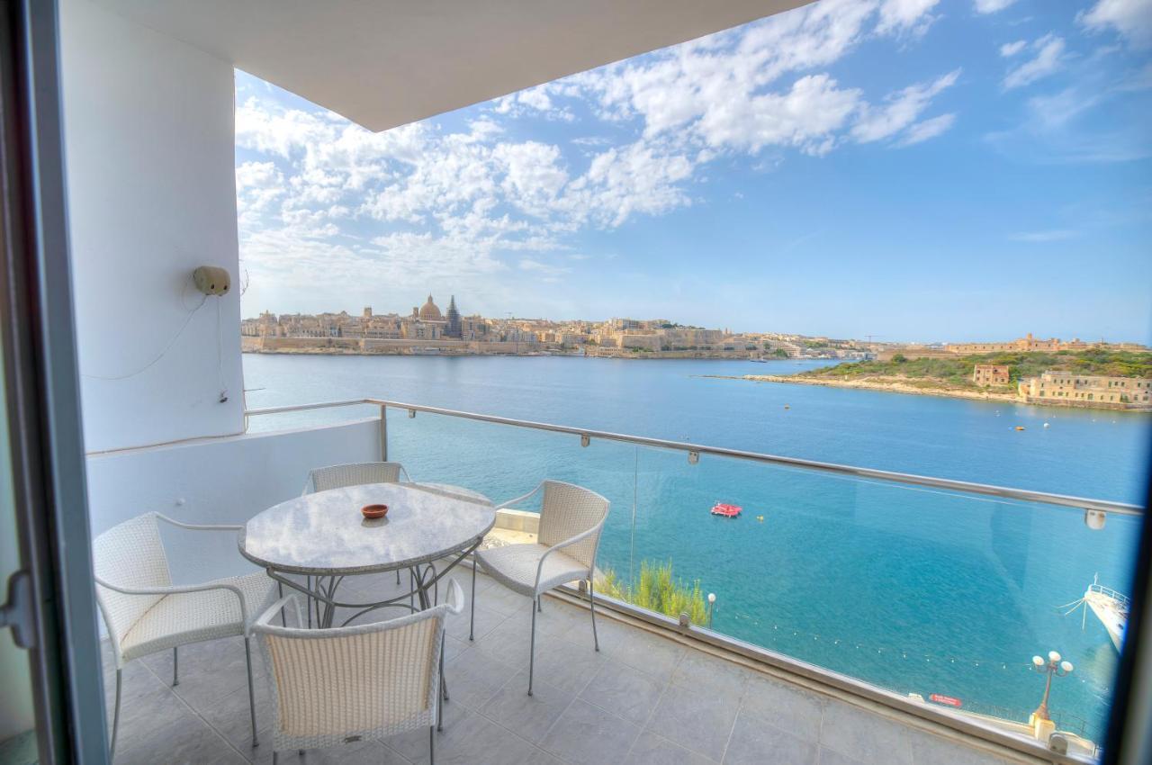 Bright And Spacious 3 Bedroom Apartment With Breathtaking Views - Goslm-5 Sliema Esterno foto