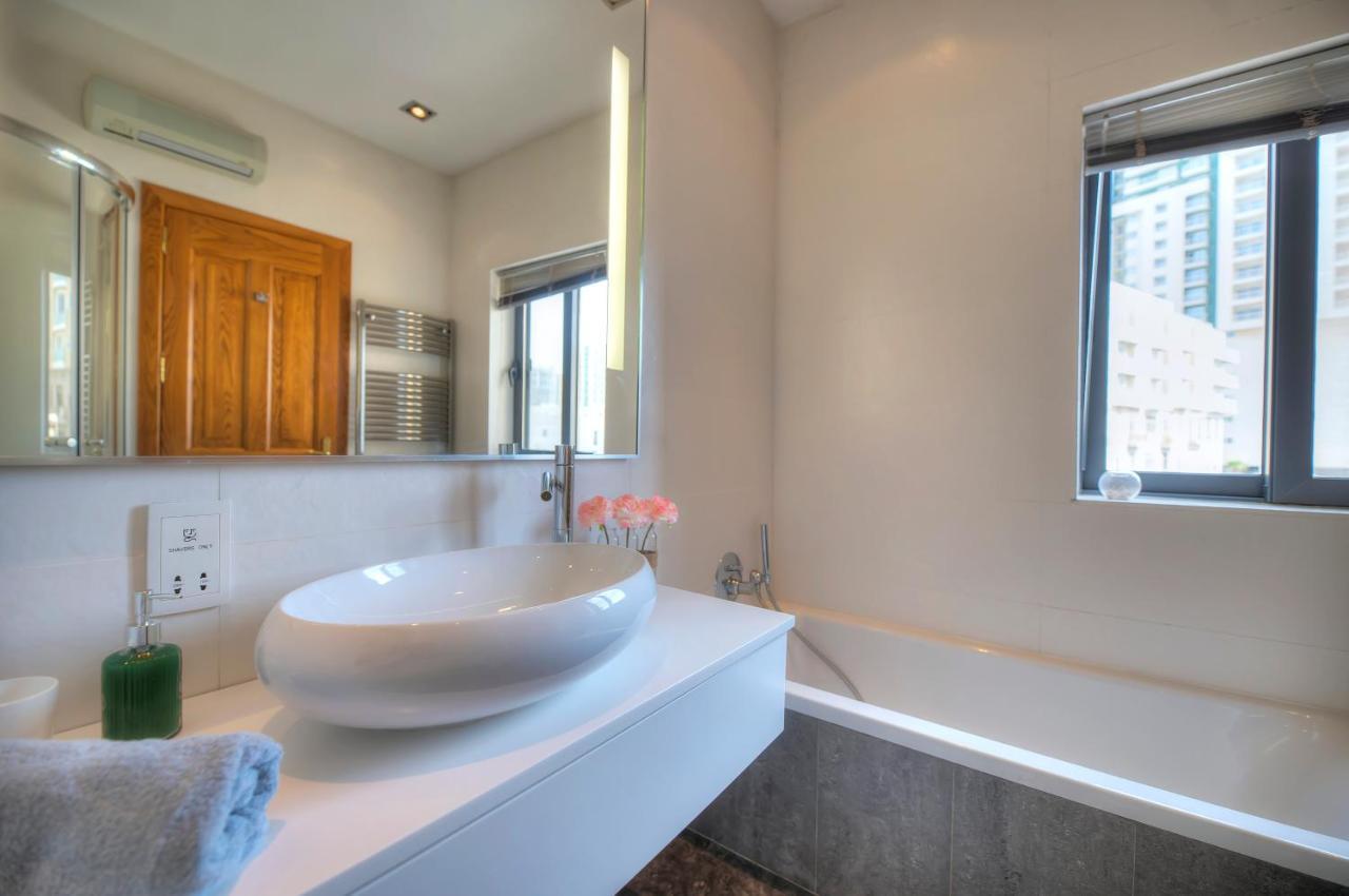 Bright And Spacious 3 Bedroom Apartment With Breathtaking Views - Goslm-5 Sliema Esterno foto